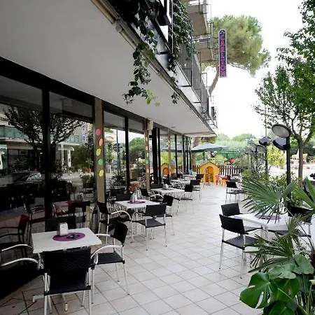 Hotel Carlton 3*